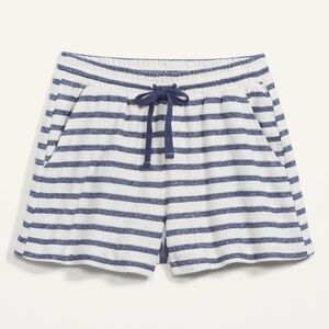 Old Navy Cali Fleece High-Waisted Shorts (Size M) | Sold Out Online